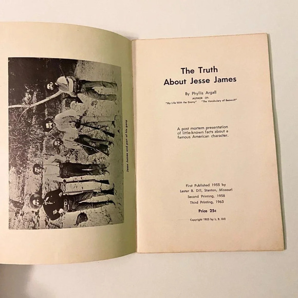 Vintage 1963 The  Truth About Jesse James Phyllis Argall Booklet Softcover - Picture 3 of 16